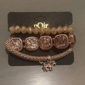 nOir Jewelry Sparkling Gold and Cream Bracelet Trio